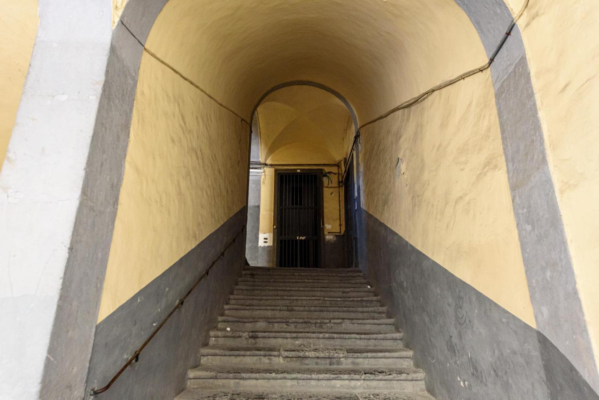 Vico Sedil Capuano 21 Appartamento *